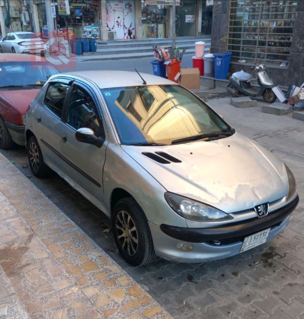 بیجۆ 206